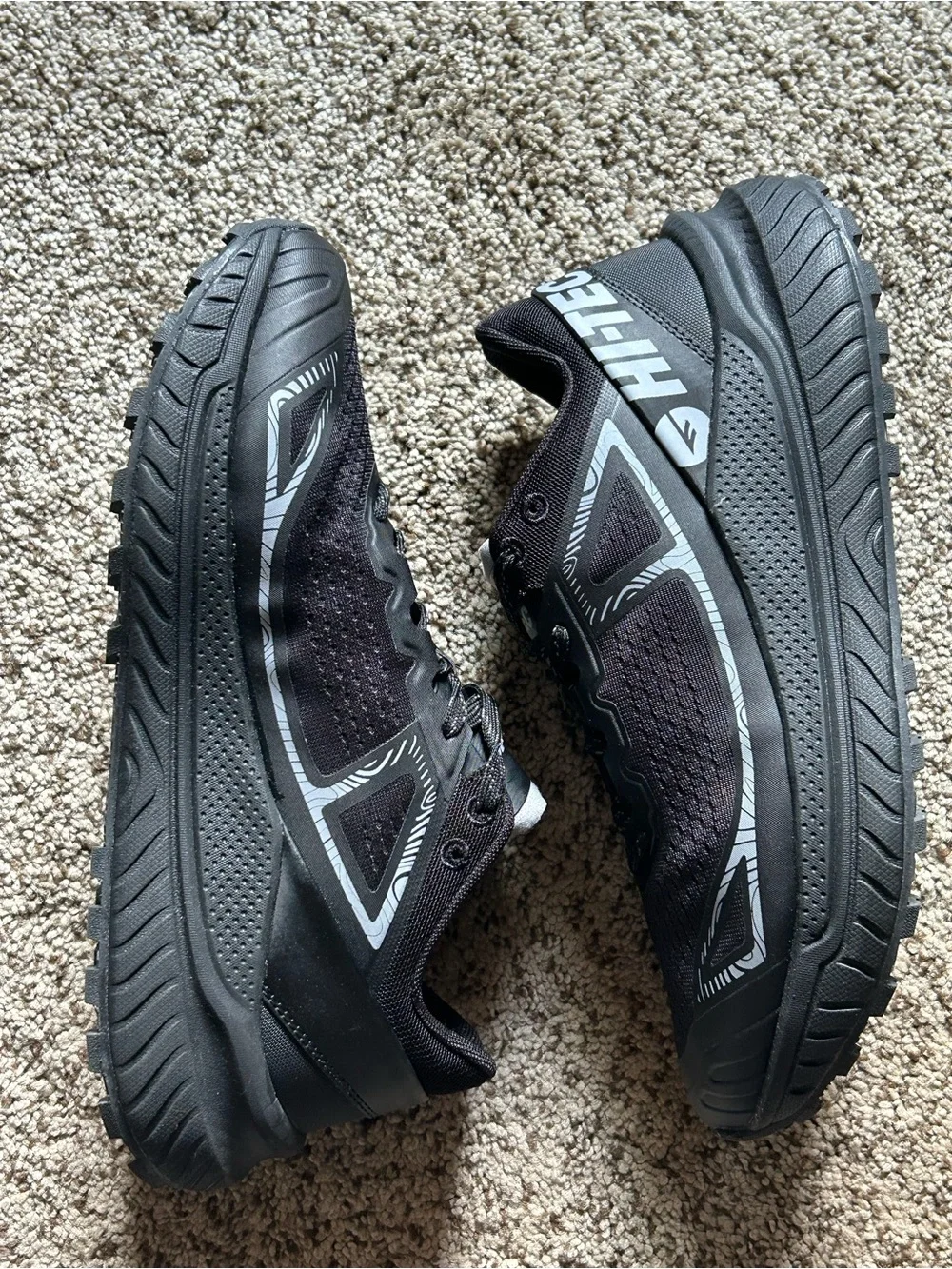 Hi-Tec Catalina Trail black & gray Men's running shoes size 9.5